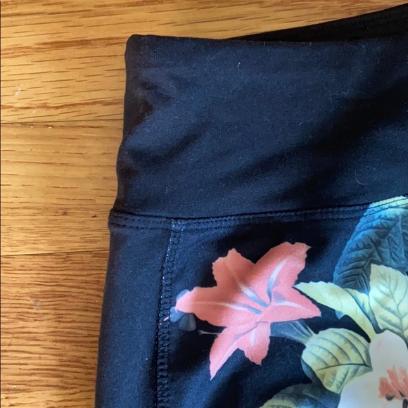 Balance Collection pants - Picture 2 of 4